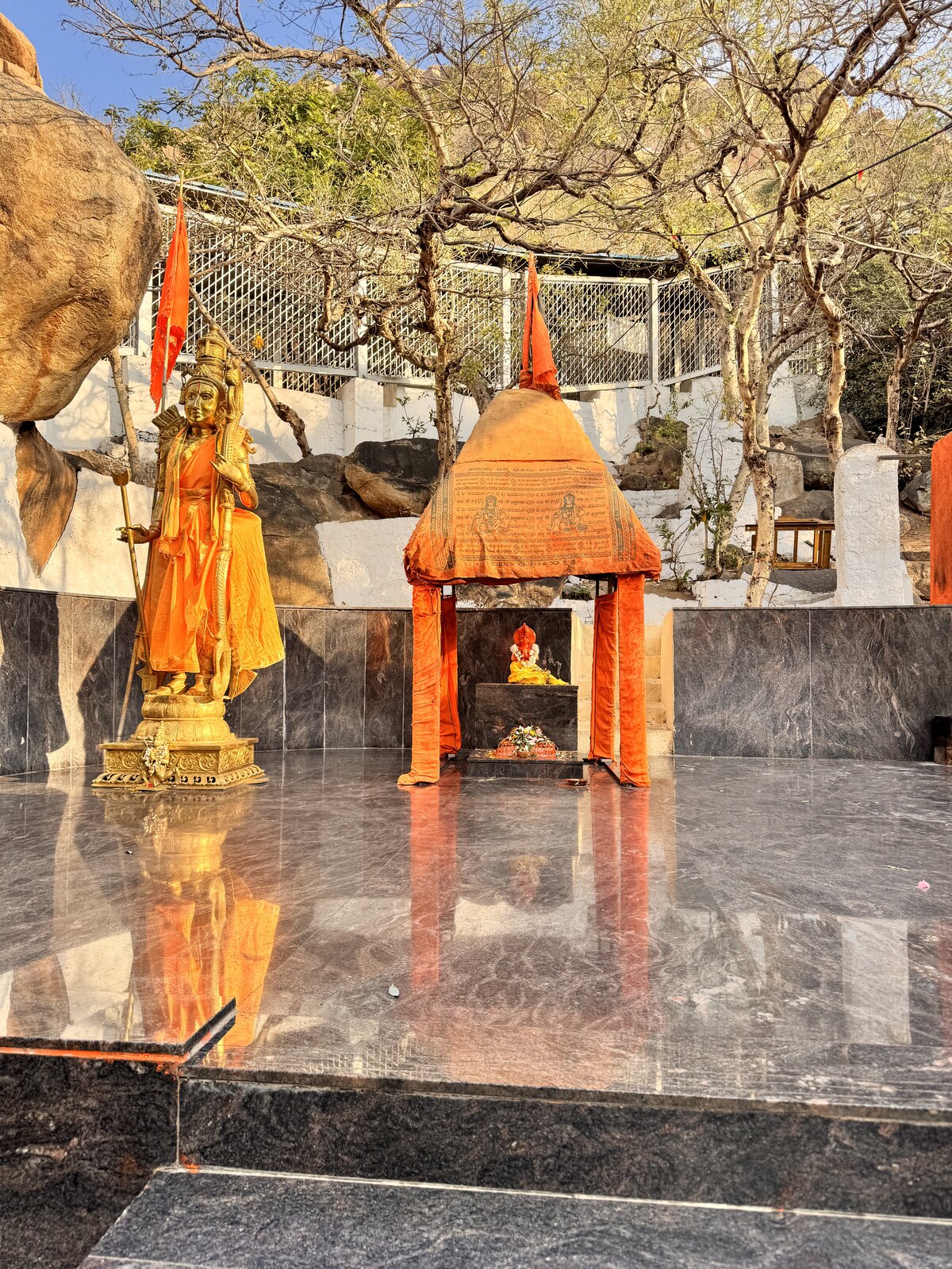 The small temple at the base of Anjanadri Hill